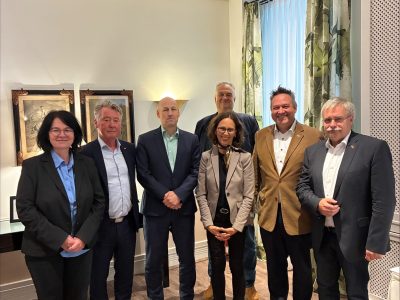 Der neu gewählte Vorstand der Zweckgemeinschaft des BBB (v. l. n. r.): Kerstin Wuthe, Klaus Knappstein, Daniel Neumann, Carmen Grabenhorst, Frank Giese, Achim Albrecht und Wolfgang Gelhard.